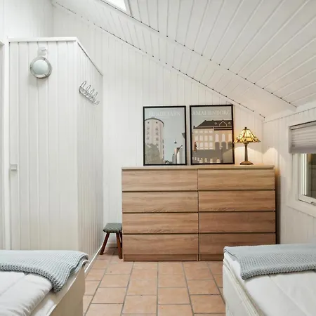Ferienhaus Lovely In With Kitchen *