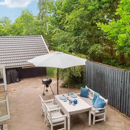 Lovely In With Kitchen Ferienhaus *